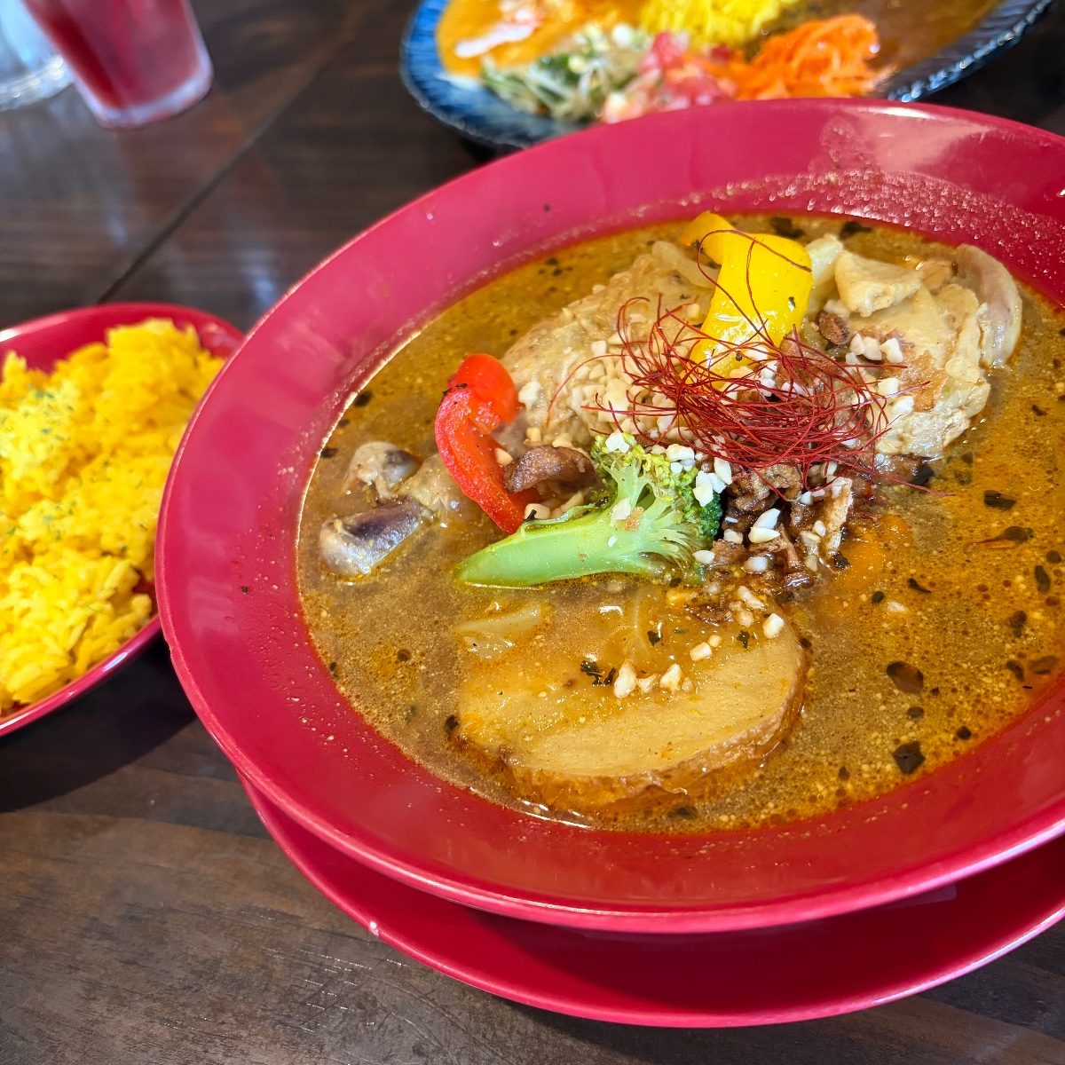 野菜とチキンレッグのスープカレー